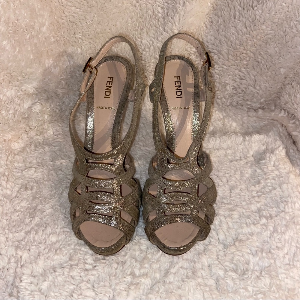 ✨Gold FENDI Heels✨ Authentic!